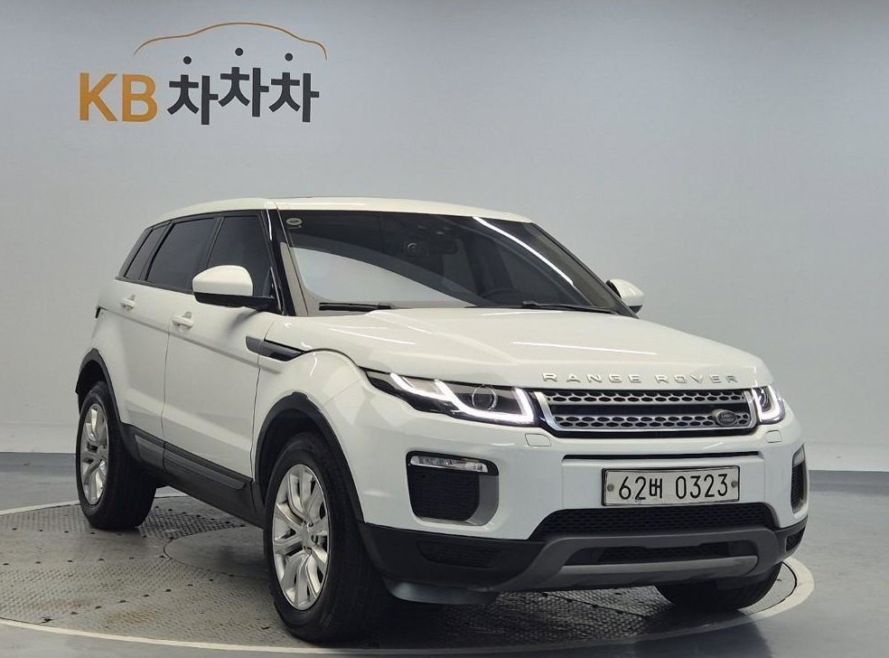 랜드로버 레인지로버 이보크 2.0 TD4 SE 사진 4