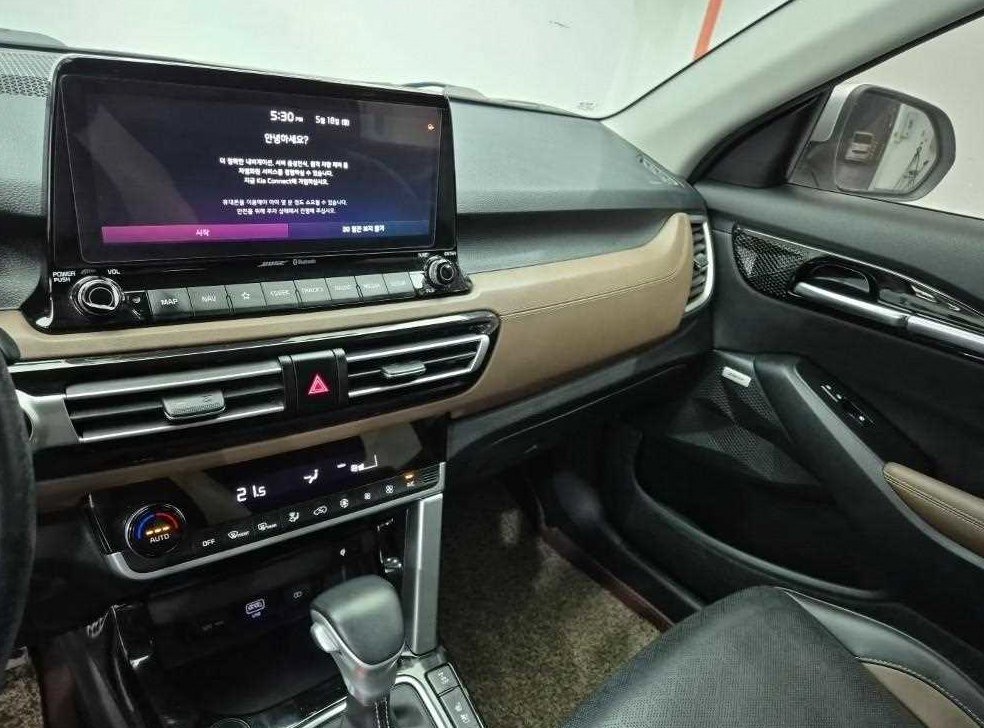 기아 셀토스 가솔린 1.6 터보 4WD 사진 10