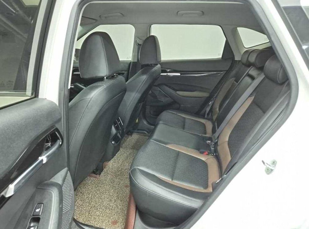 기아 셀토스 가솔린 1.6 터보 4WD 사진 12