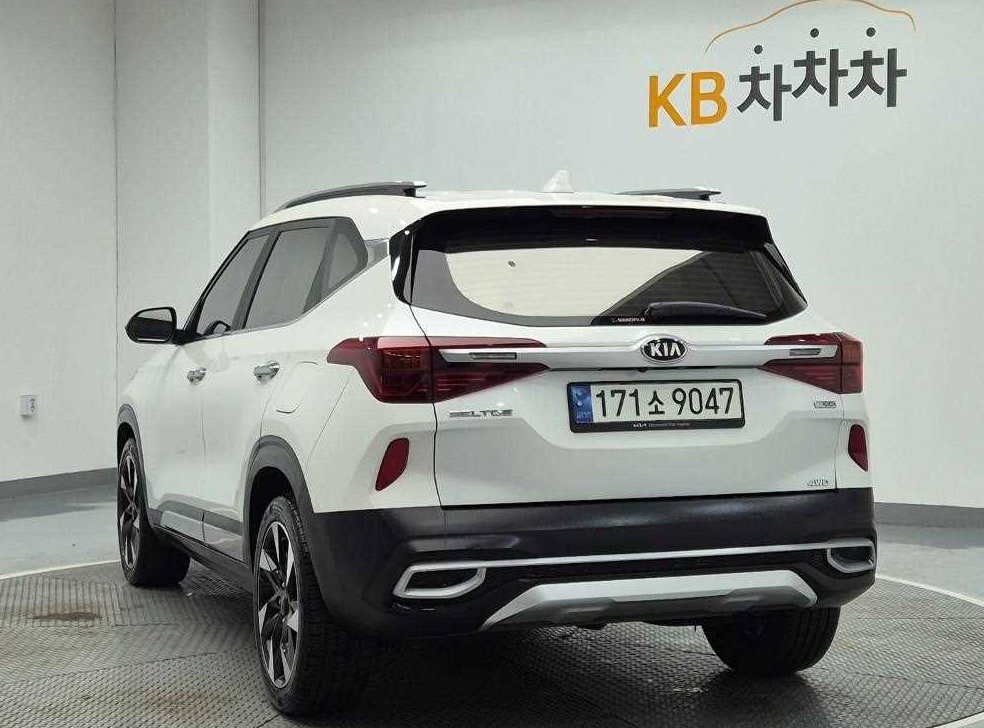기아 셀토스 가솔린 1.6 터보 4WD 사진 2