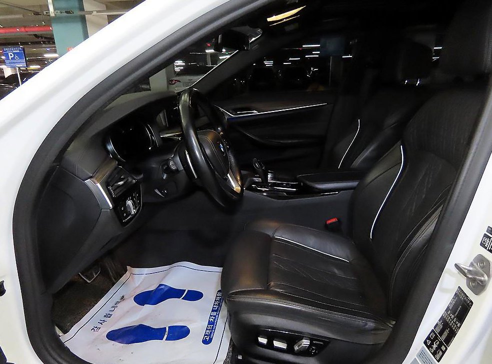 BMW 5시리즈 530i xDrive M 스포츠 플러스 사진 6