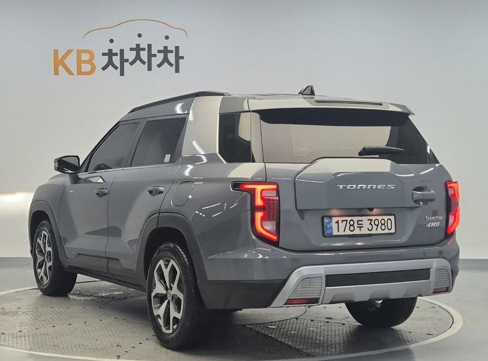 KG모빌리티(쌍용)  토레스 1.5 GDI-T 4WD 사진 2