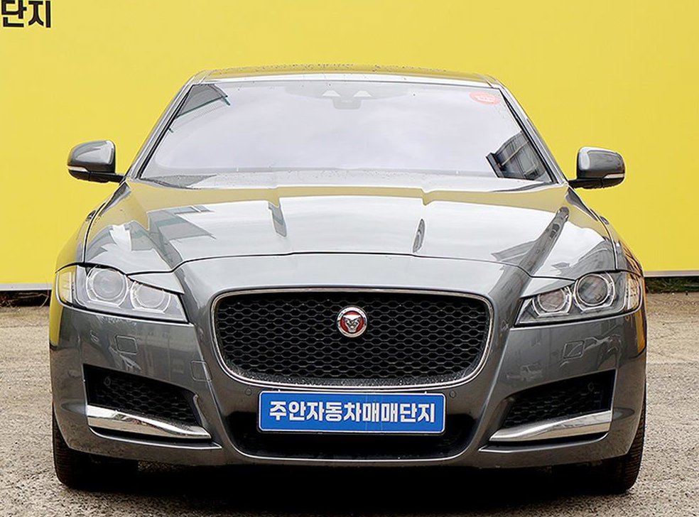 재규어 XF 2.0D 프레스티지