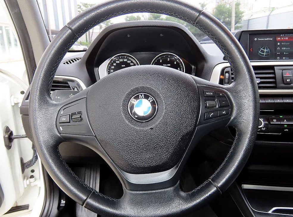 BMW 1시리즈 118d 조이 사진 8