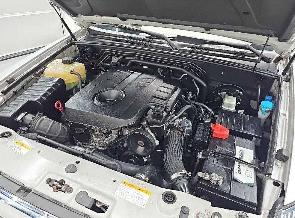 KG모빌리티(쌍용)  렉스턴 2.0  4WD RX7 사진 5