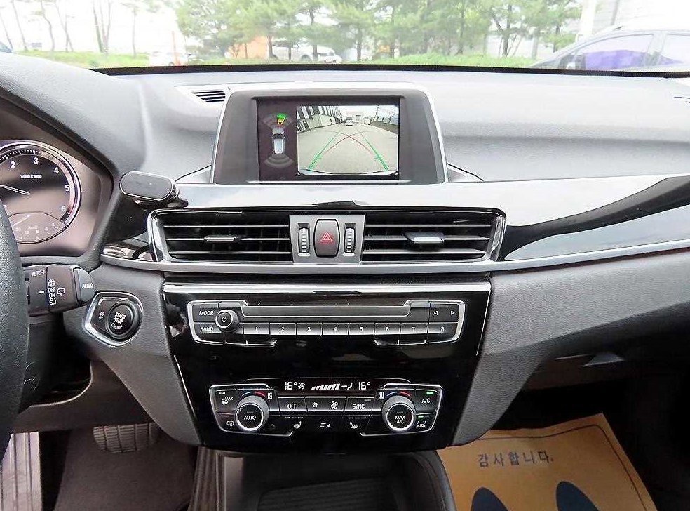 BMW X1 xDrive 18d 프리미엄 사진 12