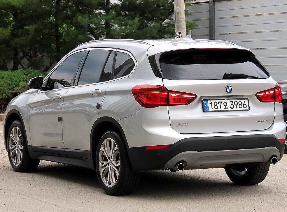 BMW X1 xDrive 18d 프리미엄 사진 3