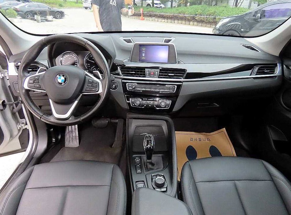 BMW X1 xDrive 18d 프리미엄 사진 7
