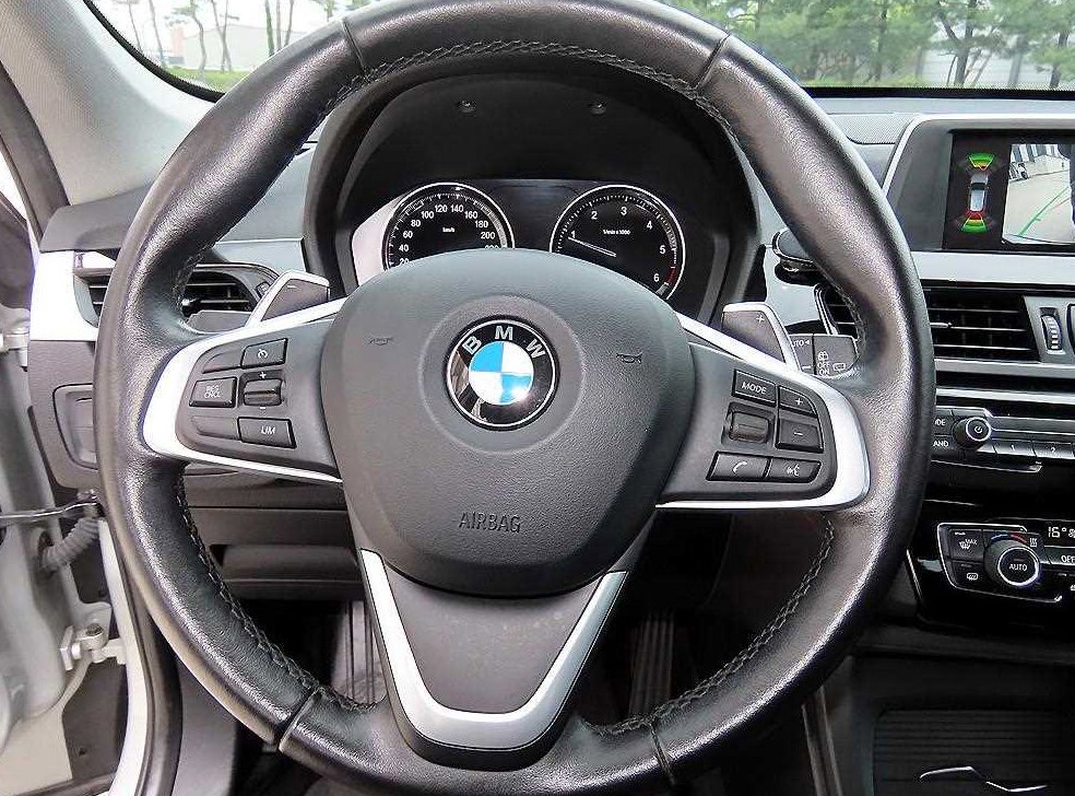 BMW X1 xDrive 18d 프리미엄 사진 8