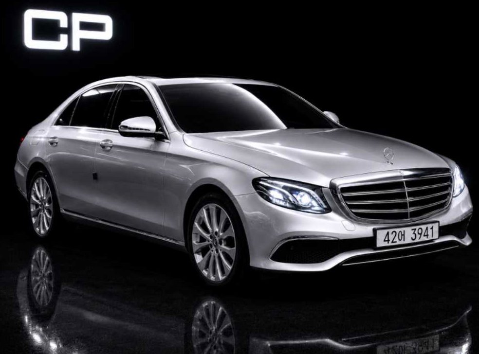 벤츠 E 클래스 E220d 4MATIC 익스클루시브