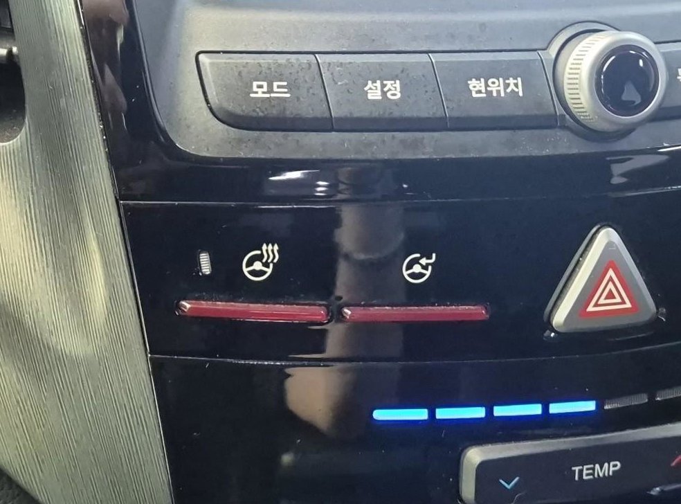 KG모빌리티(쌍용)  티볼리 2WD 디젤 기어 플러스 사진 18