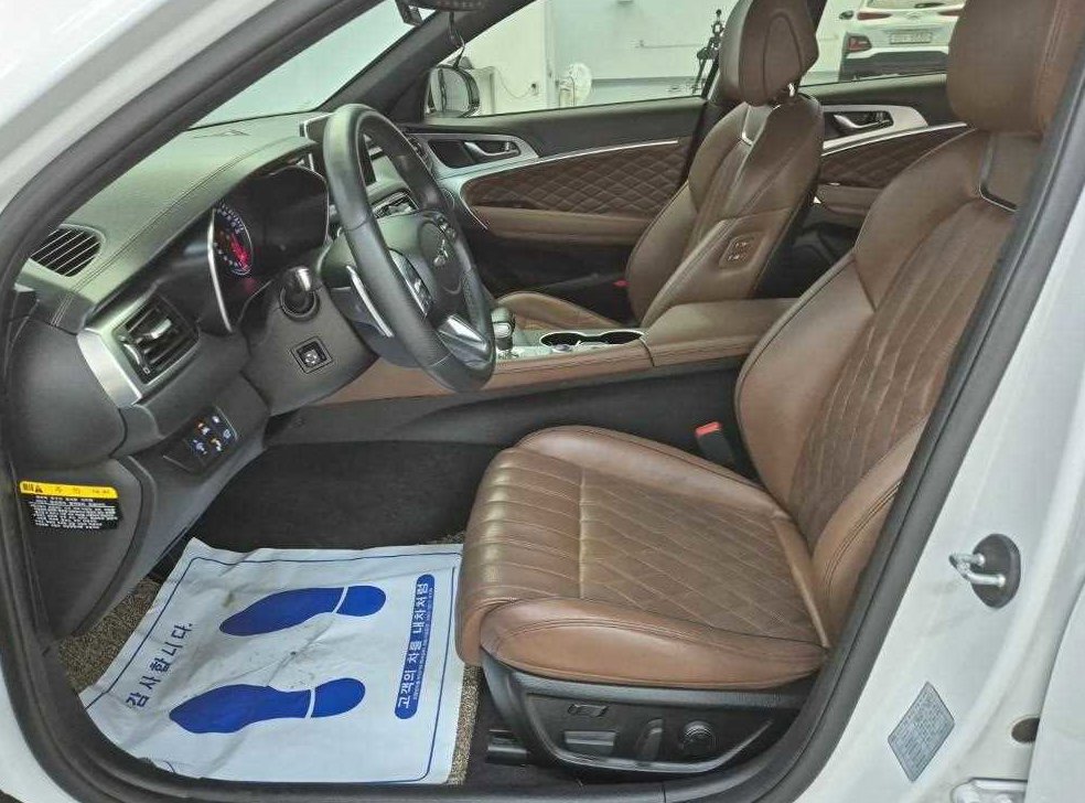 제네시스 G70 2.2D AWD 사진 11