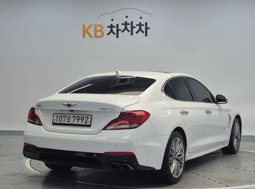 제네시스 G70 2.2D AWD 사진 3