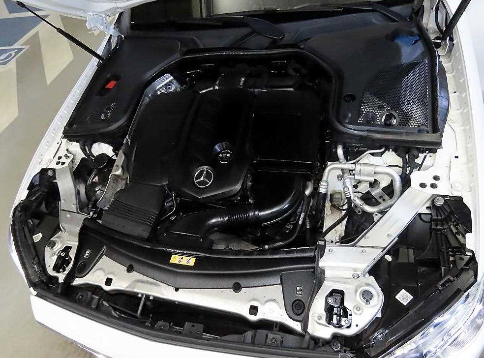 벤츠 E 클래스 E220d 아방가르드 사진 19