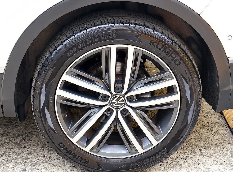 폭스바겐 티구안 2.0 TDI 프레스티지 4모션 사진 17