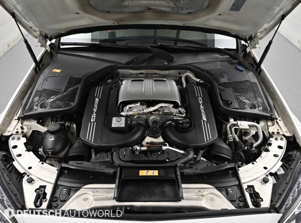 벤츠 C 클래스 C63 AMG 사진 6