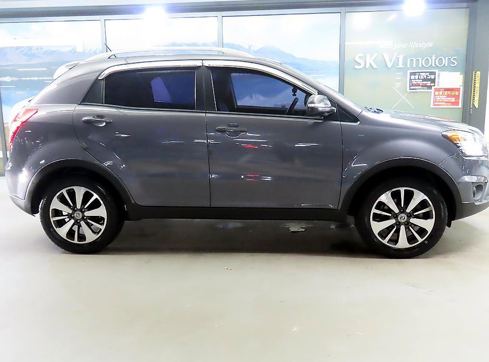 KG모빌리티(쌍용)  코란도 2WD 2.0 RX 사진 3