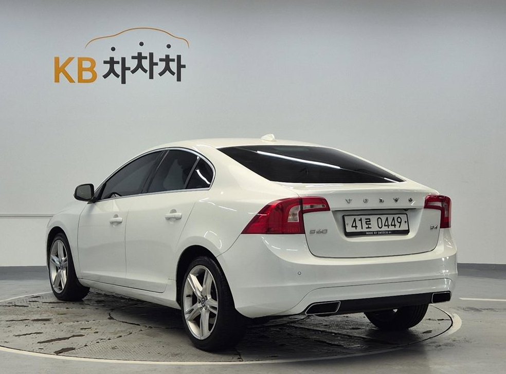 볼보 S60 D4 사진 3