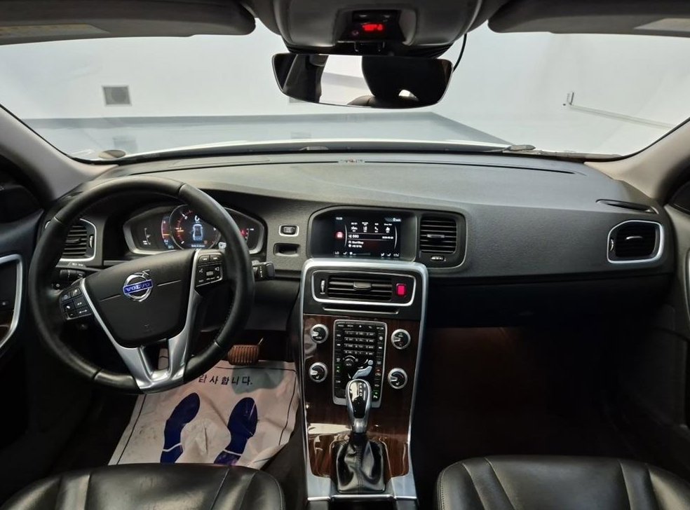 볼보 S60 D4 사진 7
