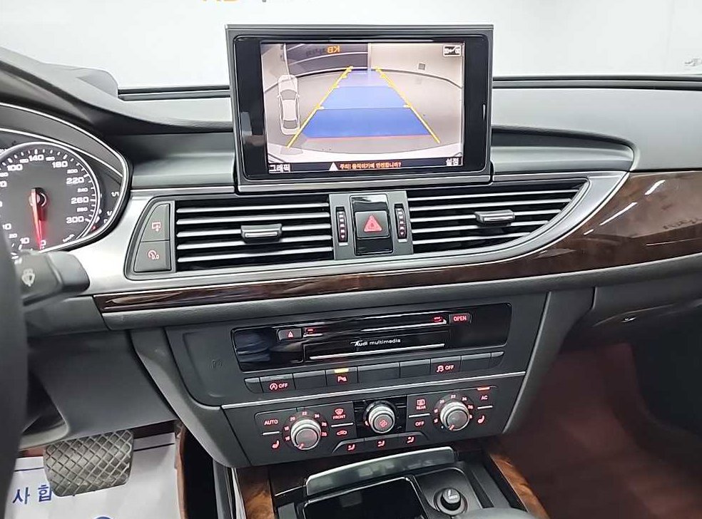 아우디 A6 2.0 TDI 사진 10
