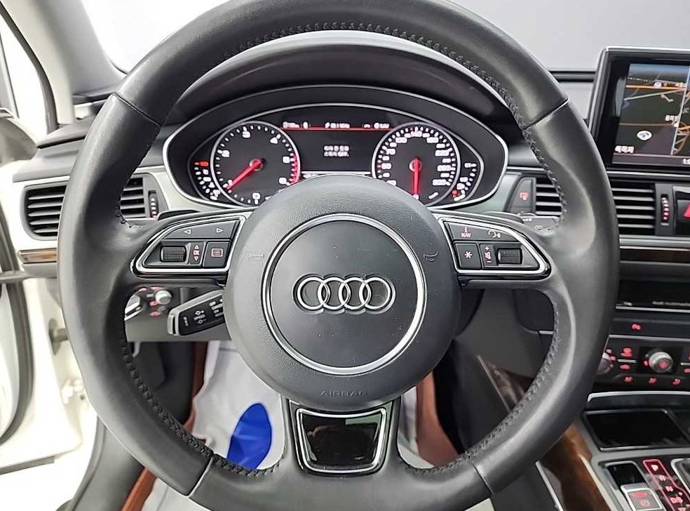 아우디 A6 2.0 TDI 사진 9