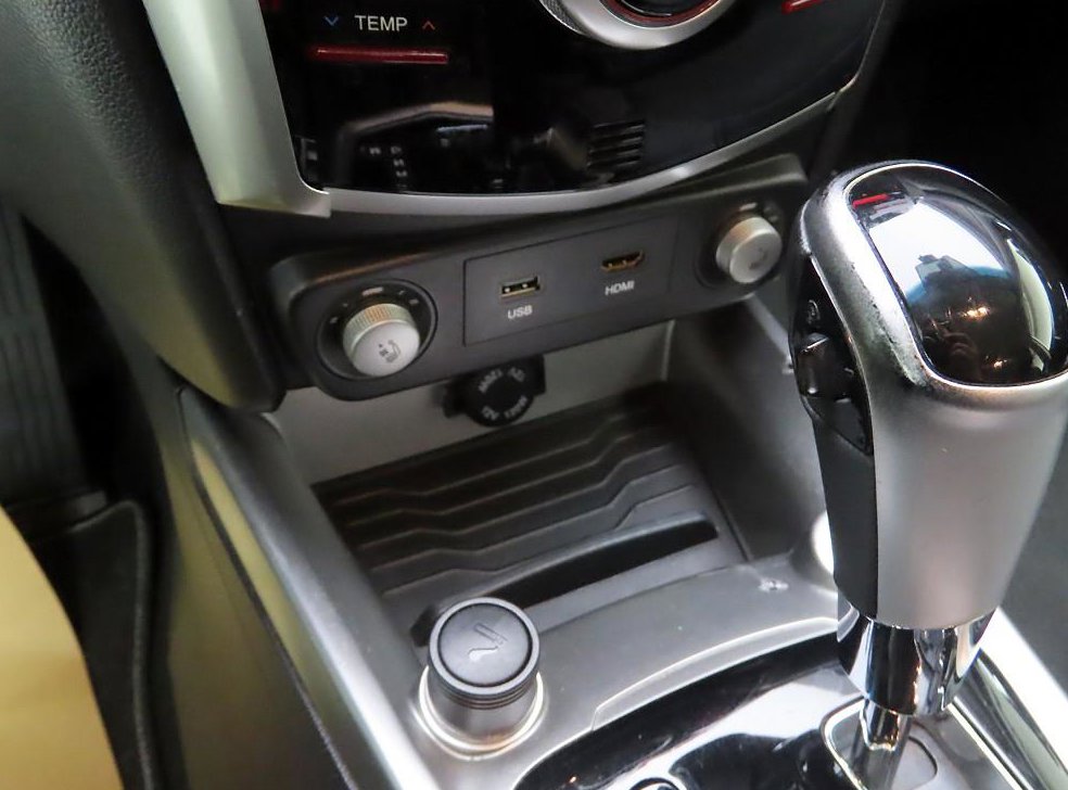 KG모빌리티(쌍용)  티볼리 가솔린 2WD 1.6 VX 사진 13