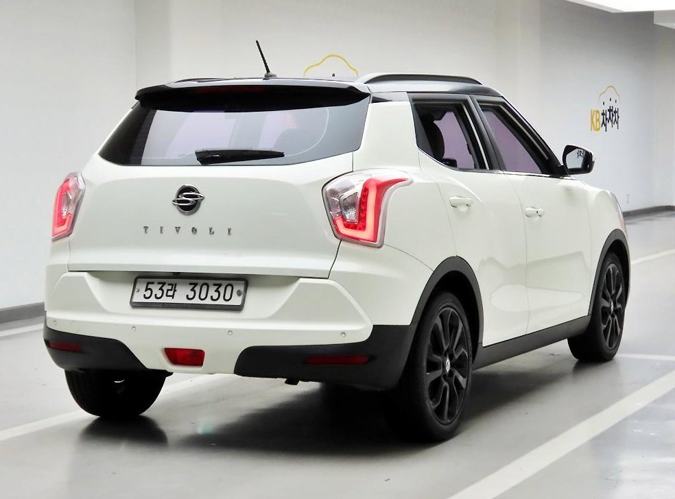 KG모빌리티(쌍용)  티볼리 가솔린 2WD 1.6 VX 사진 4