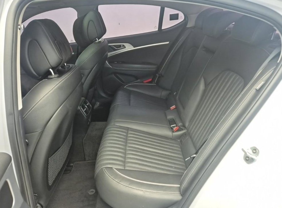 제네시스 G70 2.0T AWD 사진 12