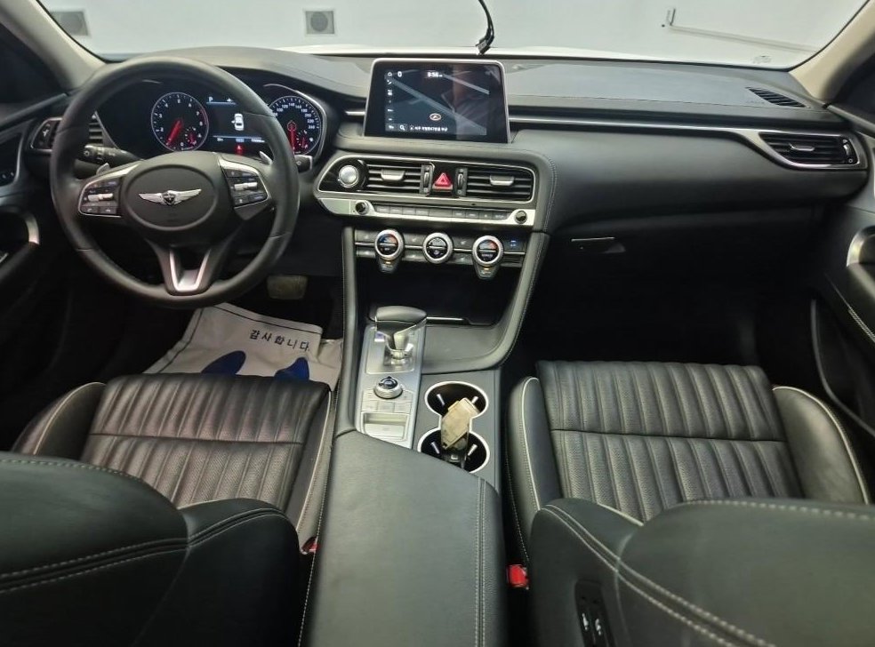 제네시스 G70 2.0T AWD 사진 7