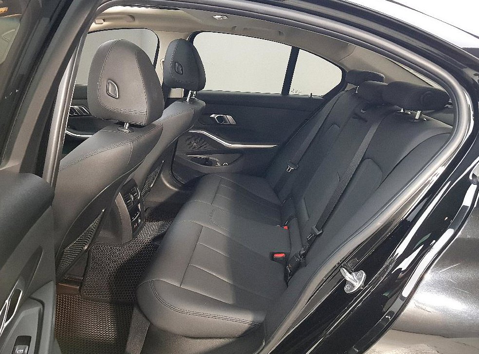 BMW 3시리즈 320d 사진 9