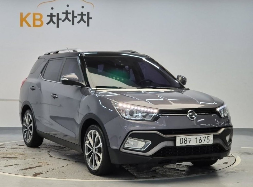 KG모빌리티(쌍용)  티볼리 2WD 디젤 1.6 IX 사진 4
