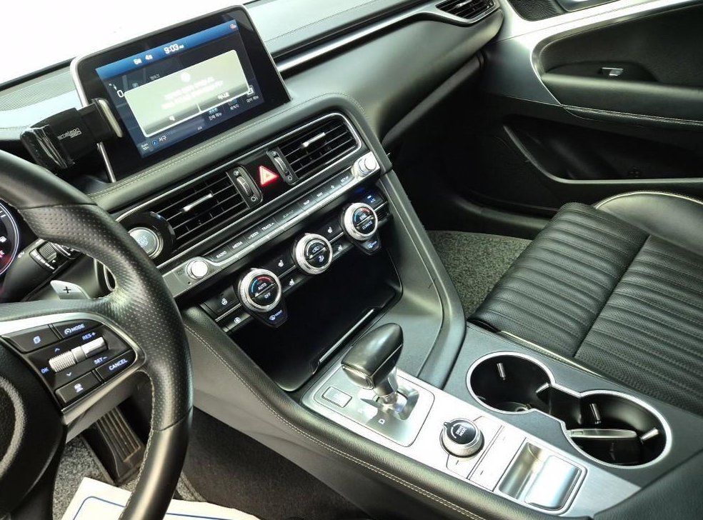제네시스 G70 2.0T AWD 사진 10
