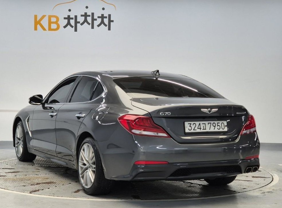 제네시스 G70 2.0T AWD 사진 2