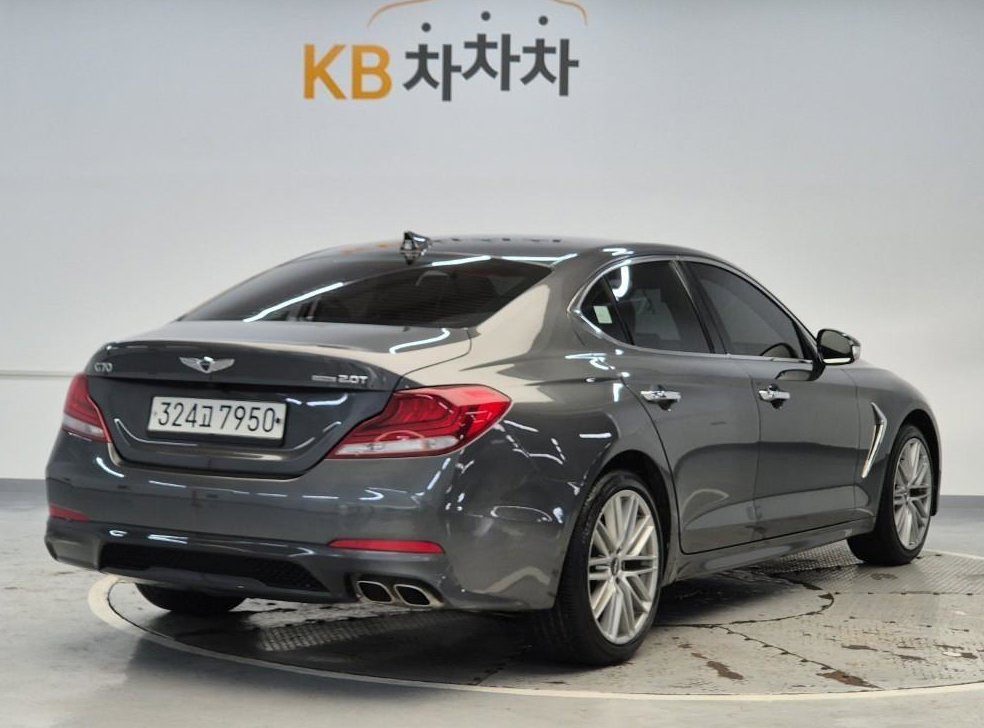 제네시스 G70 2.0T AWD 사진 3