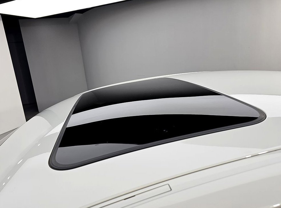 BMW 3시리즈 320i M 스포츠 사진 12