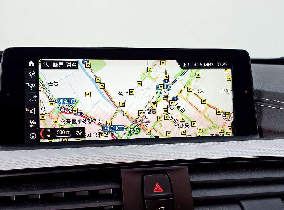 BMW 3시리즈 320i M 스포츠 사진 13
