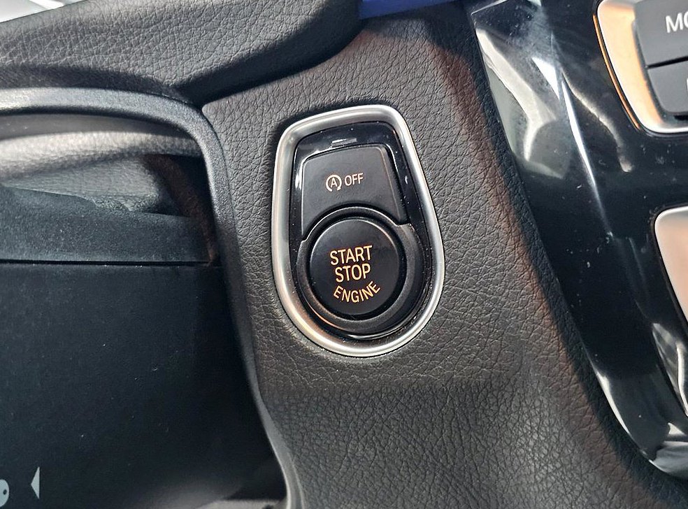 BMW 3시리즈 320i M 스포츠 사진 15