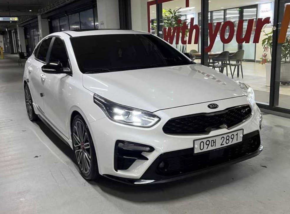 기아 K3 5도어 GT 플러스