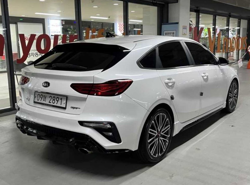 기아 K3 5도어 GT 플러스 사진 4