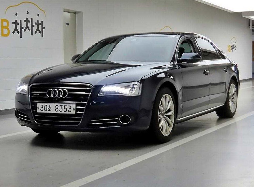 아우디 A8 3.0 TDI 콰트로 LWB 사진 2