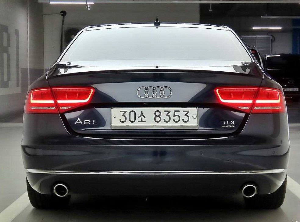 아우디 A8 3.0 TDI 콰트로 LWB 사진 3