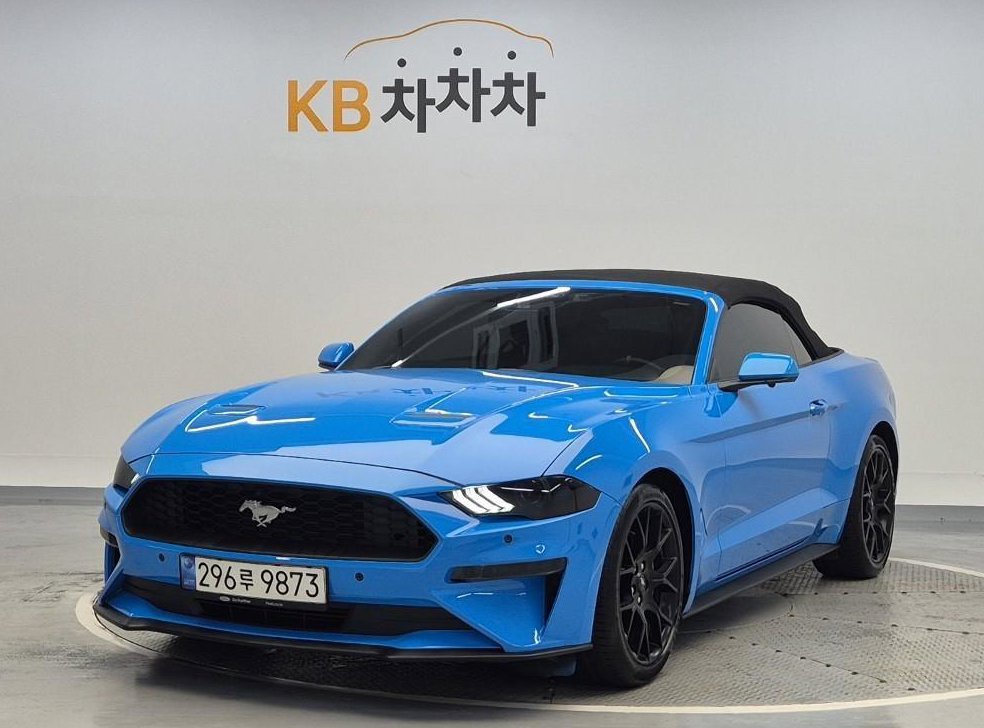포드 머스탱 2.3 컨버터블
