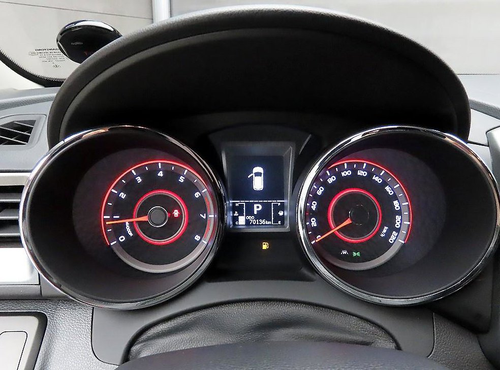 KG모빌리티(쌍용)  티볼리 2WD 가솔린 VX 사진 8