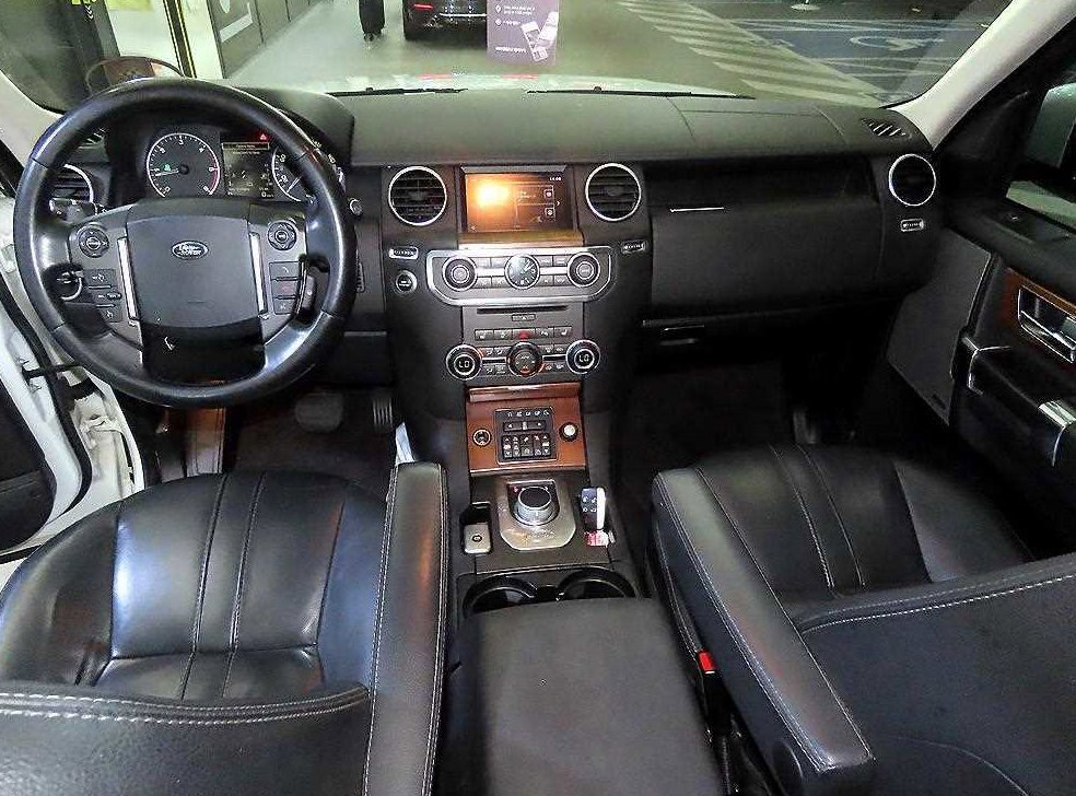 랜드로버 디스커버리 3.0 SDV6 HSE 사진 10