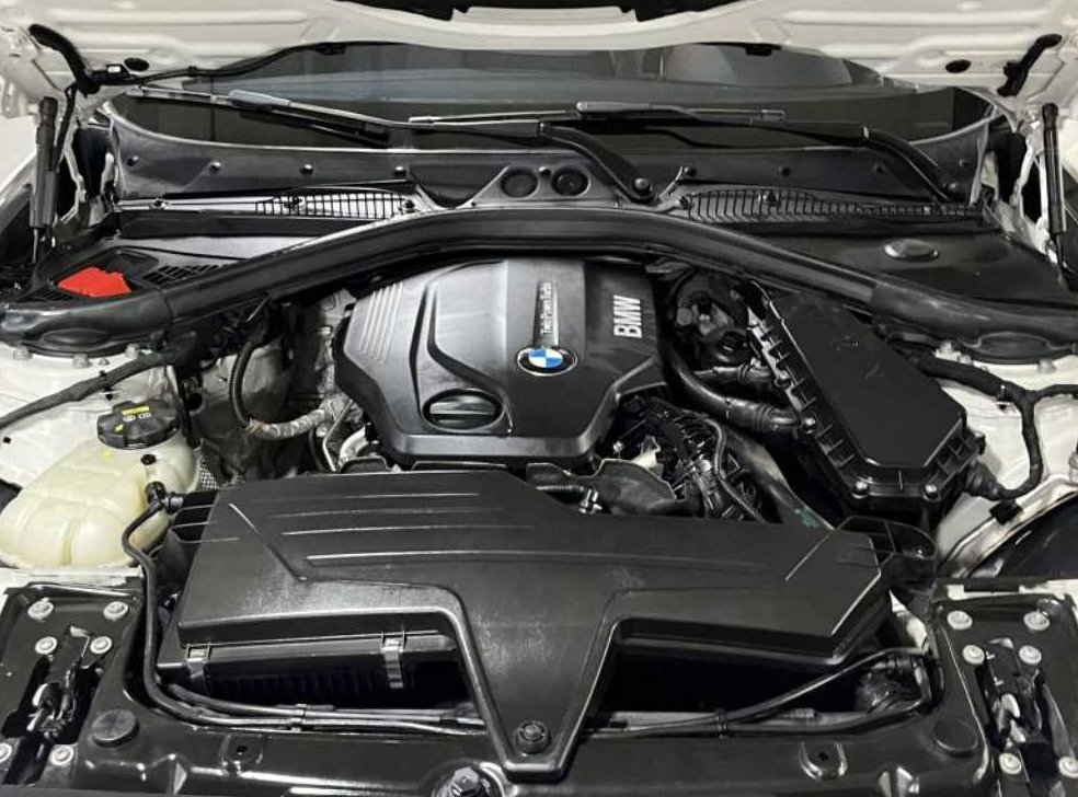 BMW 1시리즈 118d 스포츠 사진 19