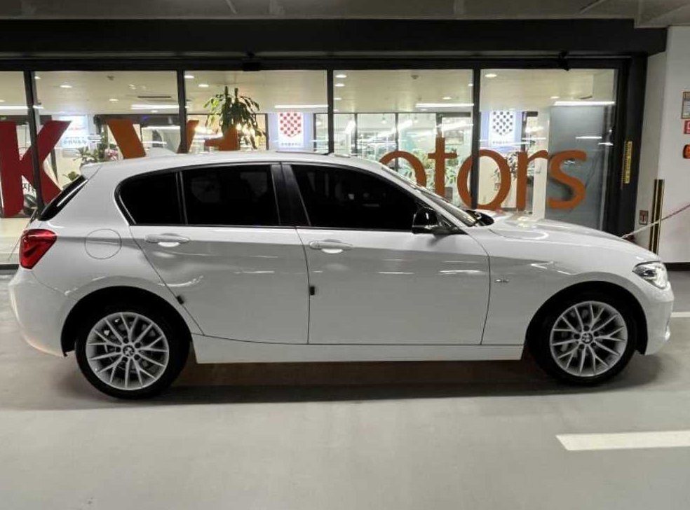 BMW 1시리즈 118d 스포츠 사진 3