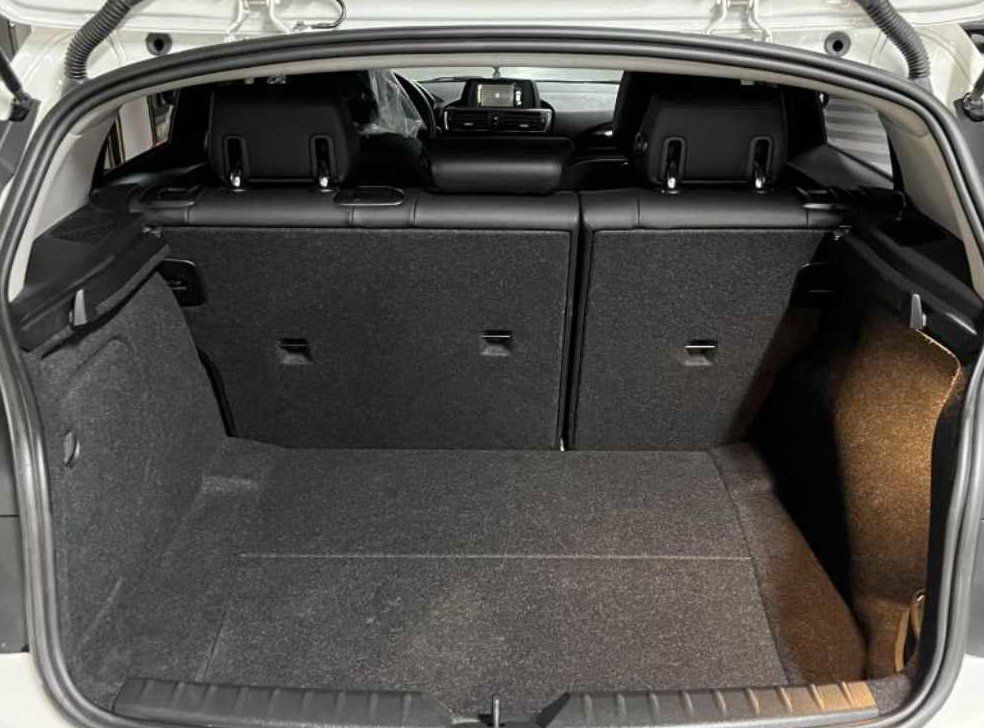 BMW 1시리즈 118d 스포츠 사진 6