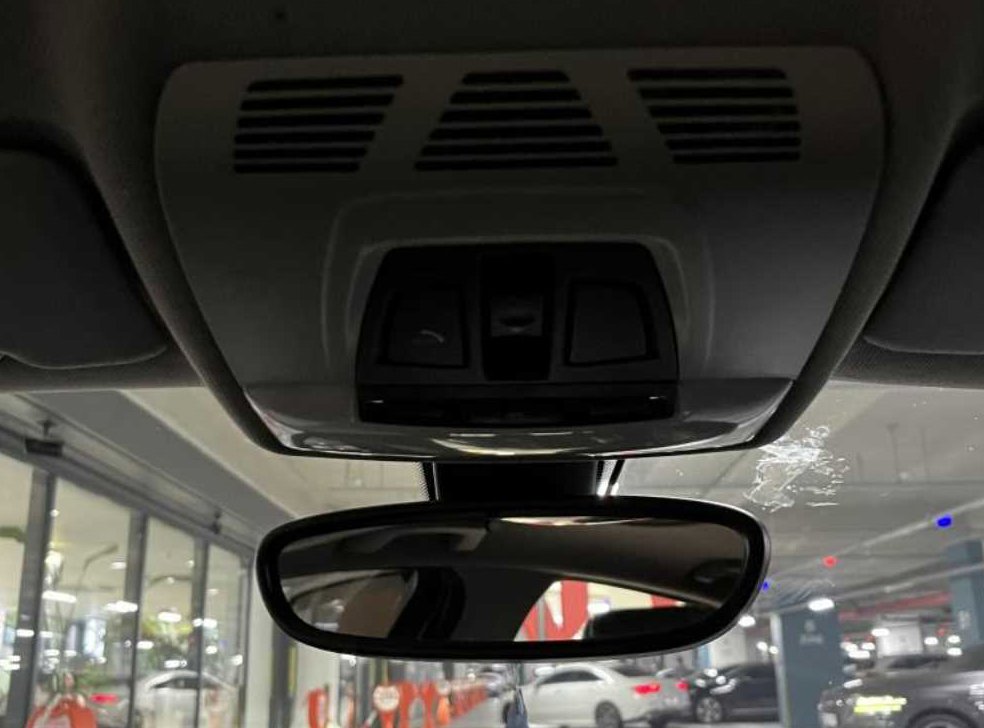 BMW 1시리즈 118d 스포츠 사진 8
