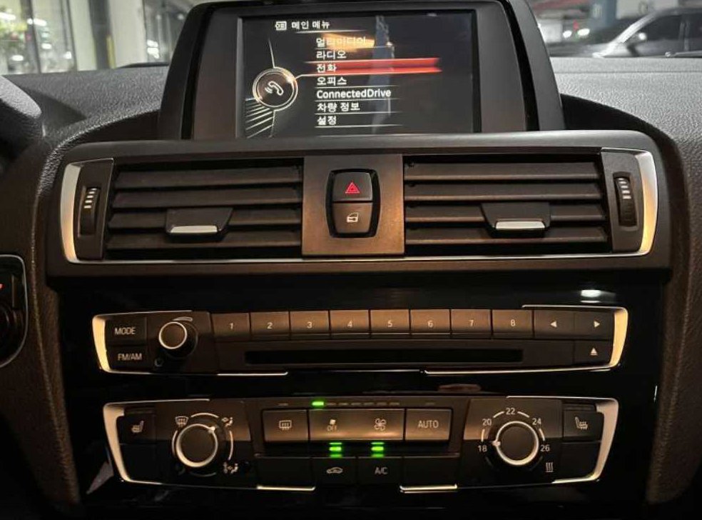 BMW 1시리즈 118d 스포츠 사진 9