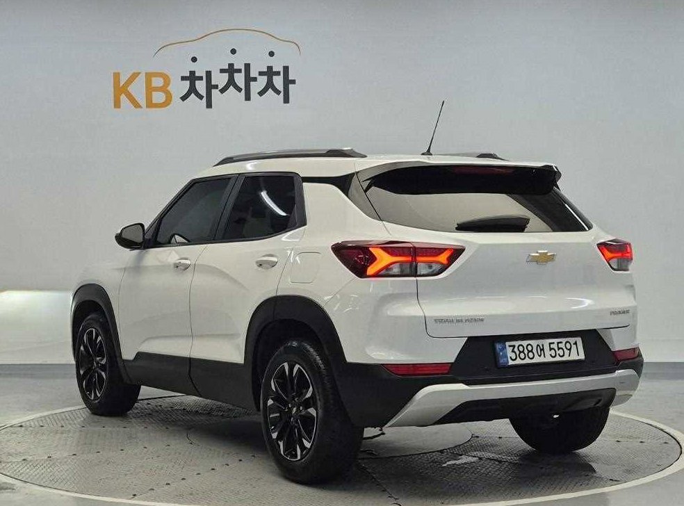 쉐보레 트레일블레이저 2WD 1.3 터보 가솔린 프리미어 사진 2